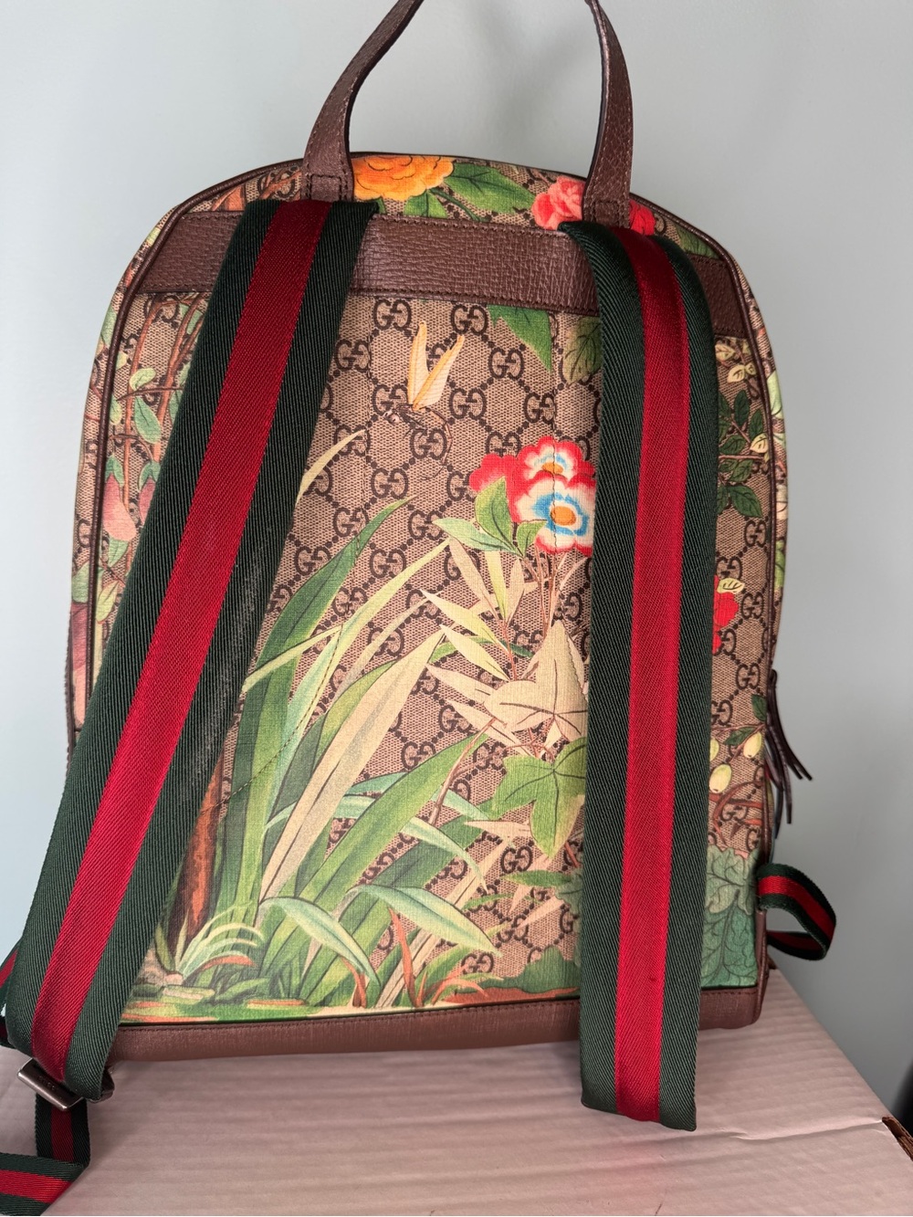 Gucci Brown GG Supreme Floral & Bird Canvas Backpack with Blue Accents - Picture 2 of 13